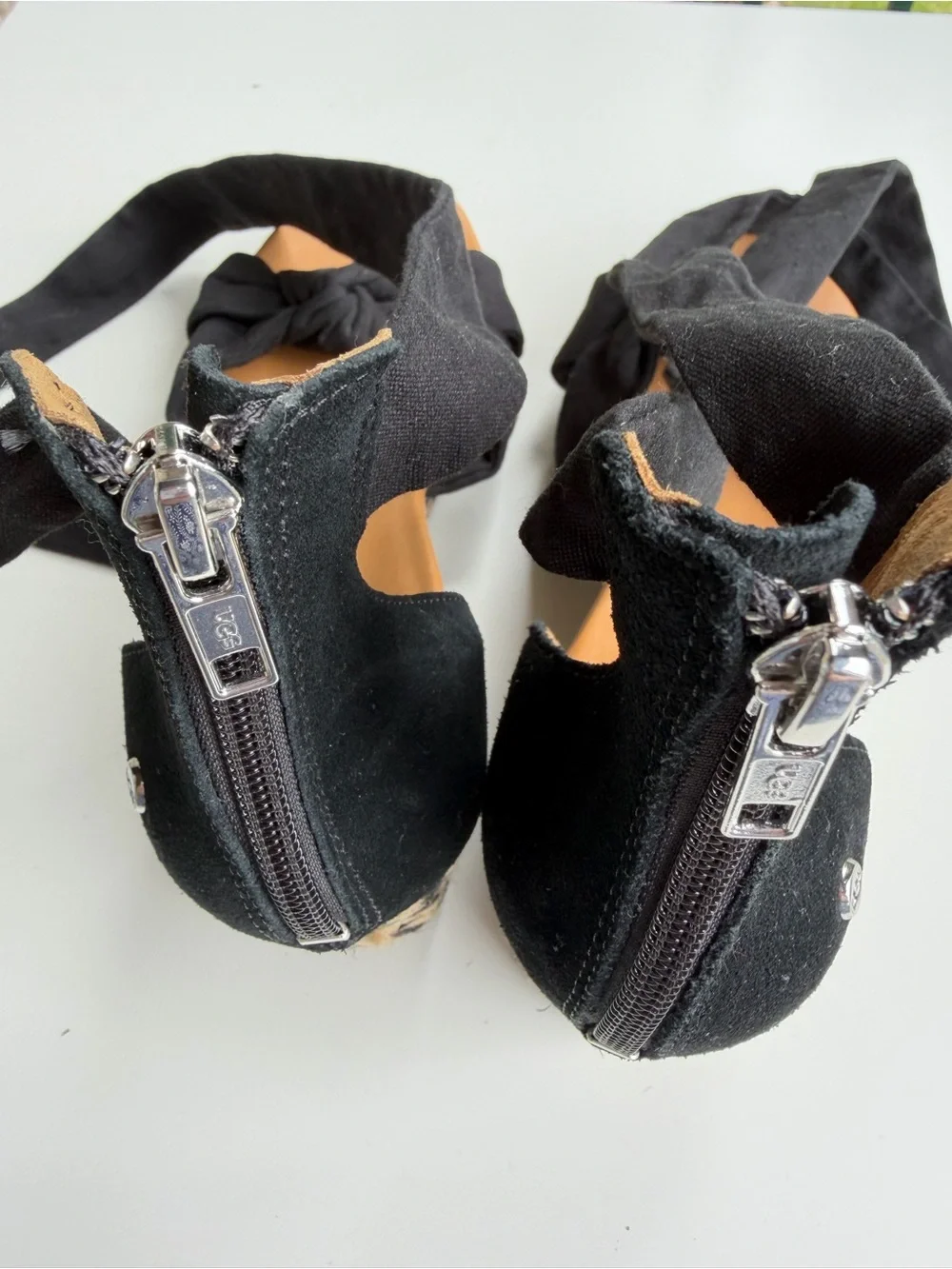 🆕🖤UGG Black Espadrille Wedge Sandals Lace-Up Ankle Tie Platform Shoes Size 8.5 - Picture 13 of 13
